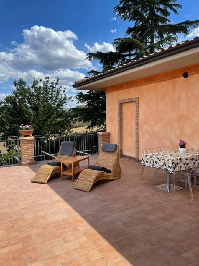 Bed and Breakfast La Posta Di Bacco à Gualdo Cattaneo Extérieur photo